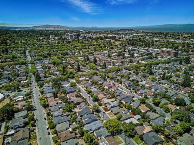 1513 Oak Street, San Mateo CA: https://media.crmls.org/mediaz/035f2a38-46d8-4b95-bd11-f478460b9191.jpg