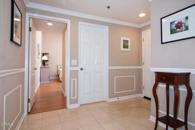202 S Holliston Avenue, Pasadena CA: https://media.crmls.org/mediaz/035f6ca2-7dfd-4709-89b5-2663445bb187.jpg