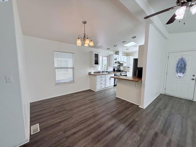 6130 Monterey Rd, San Jose CA: https://media.crmls.org/mediaz/035fdb08-1d5a-4904-b305-04b9439b8728.jpg