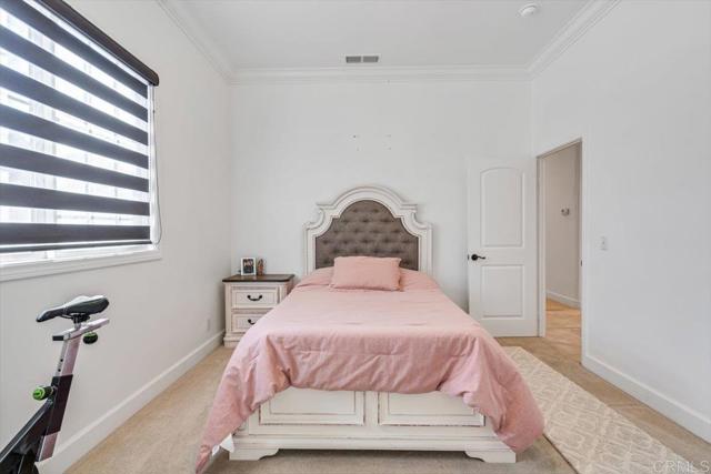 Image 43 of 74 For 3029 Victoria Drive