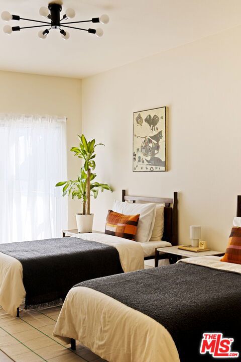 1717 Malcolm Avenue, Los Angeles CA: https://media.crmls.org/mediaz/036445a4-5077-4de9-bcf4-7f425781f69f.jpg