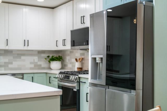 506 Bayview Drive, Aptos CA: https://media.crmls.org/mediaz/0364a0e0-621f-42ab-800f-cf9e5e2879ad.jpg
