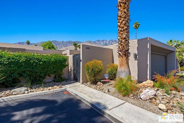 1845 S La Paloma, Palm Springs, CA 92264