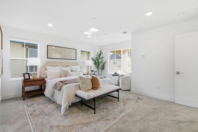 9065 Tallship Way, Newark CA: https://media.crmls.org/mediaz/0366401c-f9dc-44d4-91bb-d3fce386063b.jpg