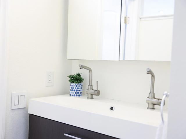 27941 Emerson Avenue, Hayward CA: https://media.crmls.org/mediaz/036760af-f053-49ec-8a5e-ab97619e64a6.jpg