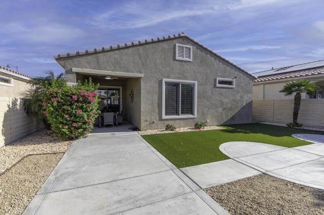 81907 Avenida Bahia, Indio CA: https://media.crmls.org/mediaz/03676fad-d75b-40dc-ae9b-2a56bc3e49af.jpg