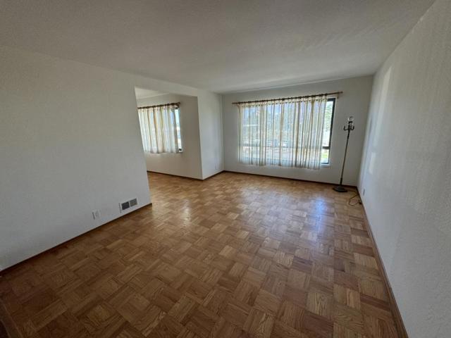 360 Eastmoor Avenue, Daly City CA: https://media.crmls.org/mediaz/0367863a-b7cb-443e-a9cc-99df38405b78.jpg