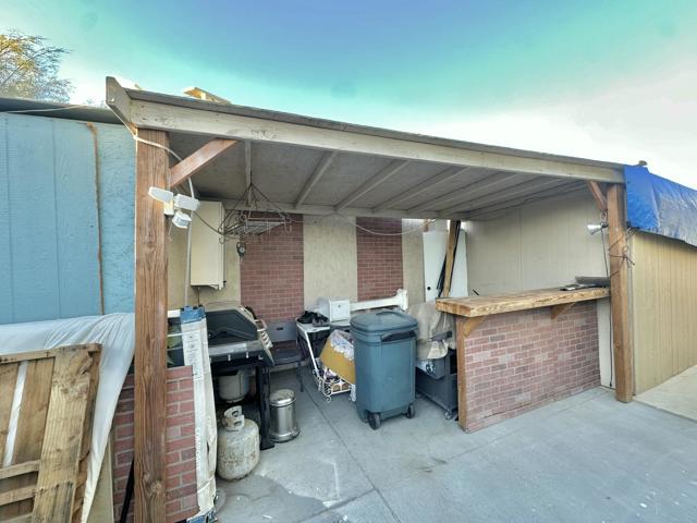 69530 Dillon Road, Desert Hot Springs CA: https://media.crmls.org/mediaz/0367f463-2854-4fc3-b7a3-89c6d25fa70b.jpg