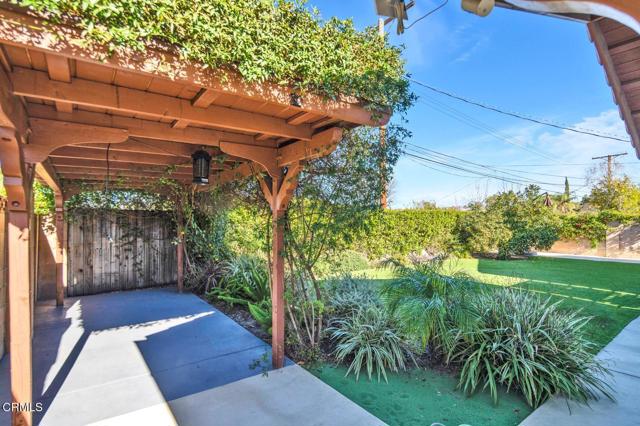 Detail Gallery Image 27 of 30 For 23363 Erwin St, Los Angeles,  CA 91367 - 4 Beds | 3 Baths