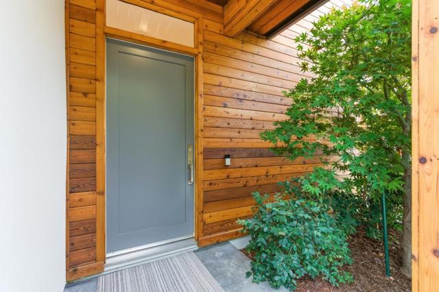 1236 Hoover Street, Menlo Park CA: https://media.crmls.org/mediaz/036c3f31-94ec-4859-ac7e-f97362d4784e.jpg