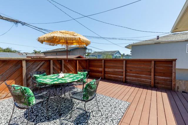 21130 E Cliff Drive, Santa Cruz CA: https://media.crmls.org/mediaz/036c446e-43d6-450c-9d01-927592ed47e2.jpg