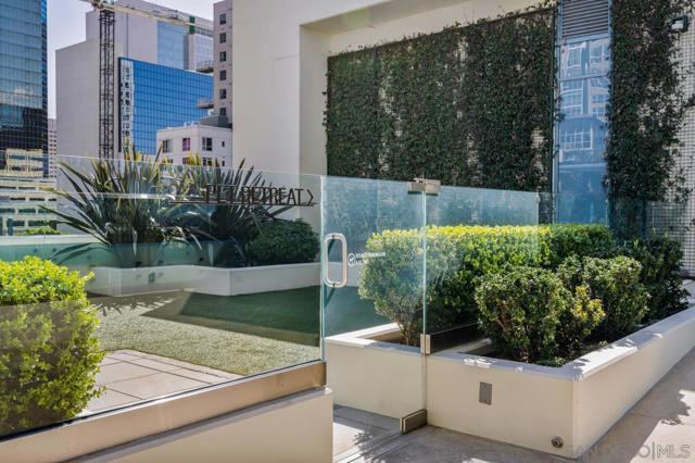 1388 Kettner Blvd, San Diego CA: https://media.crmls.org/mediaz/036caece-8741-48fb-bfa9-c0ad2494f4fe.jpg