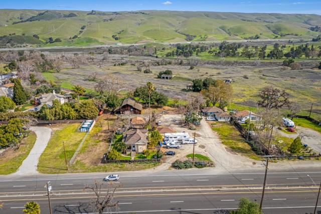 Image 14 of 91 For 584586 Monterey Road