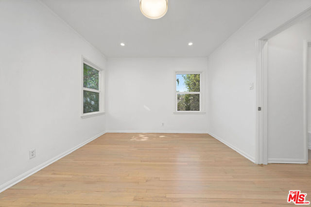 11347 CASHMERE Street, Los Angeles CA: https://media.crmls.org/mediaz/036cc794-dbf8-4fcb-9b76-67b1a980a6f6.jpg