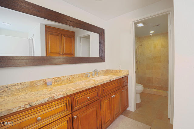 Detail Gallery Image 9 of 14 For 942 Woodlawn Dr, Thousand Oaks,  CA 91360 - 3 Beds | 2 Baths