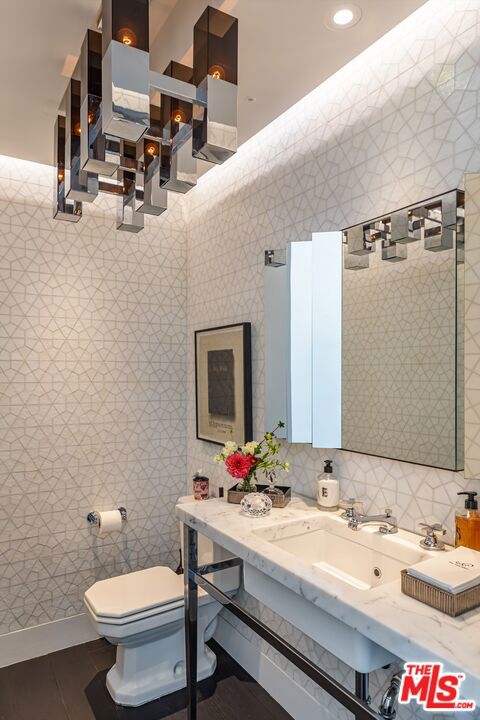 400 Amalfi Drive photo 23