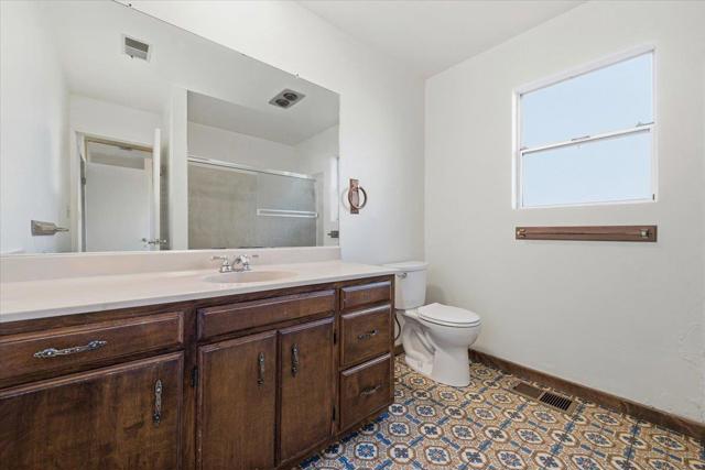 915 Berry Avenue, Los Altos CA: https://media.crmls.org/mediaz/036f0b35-a75f-4177-a6d8-352489502717.jpg