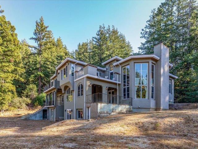 24541 Miller Hill Road, Los Gatos CA: https://media.crmls.org/mediaz/036f16bc-05a9-4025-bcc2-861baeebb10a.jpg