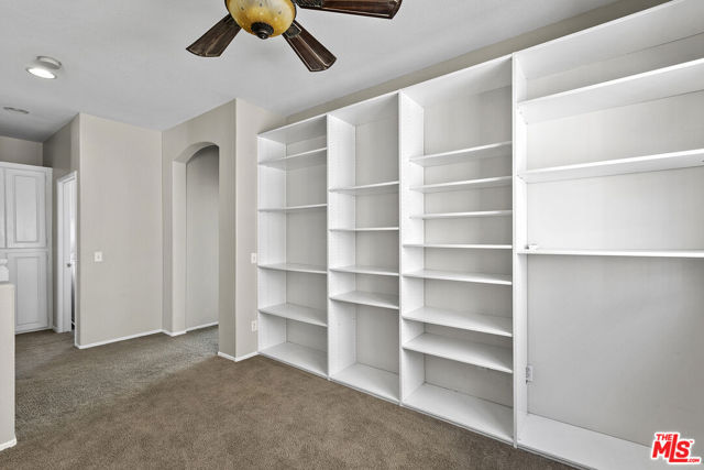 30319 Cedar Oak Lane, Castaic CA: https://media.crmls.org/mediaz/036f6654-c891-462a-a76e-328e67f4243f.jpg