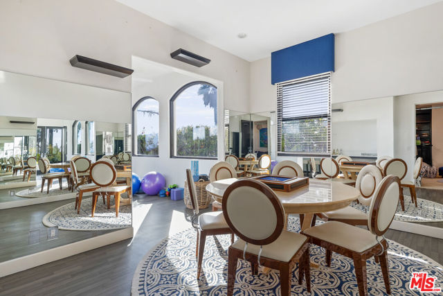 30532 MORNING VIEW Drive, Malibu CA: https://media.crmls.org/mediaz/036f671a-637d-4fd1-b6ed-74d1bced19b6.jpg