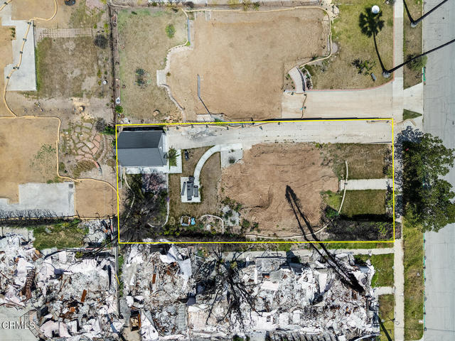 925 Beverly Way, Altadena CA: https://media.crmls.org/mediaz/0371302b-0442-4dfd-9f1c-536e96c80797.jpg