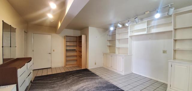 5060 Collis Avenue, South Pasadena CA: https://media.crmls.org/mediaz/0371e092-254f-4c1f-8c47-d908d9237fc1.jpg