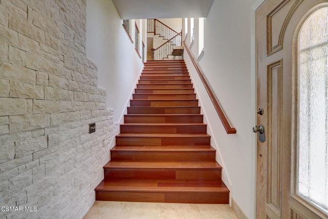 7 Bell Canyon Road, Bell Canyon CA: https://media.crmls.org/mediaz/0372074b-926b-4556-99ef-60685ccc3a63.jpg