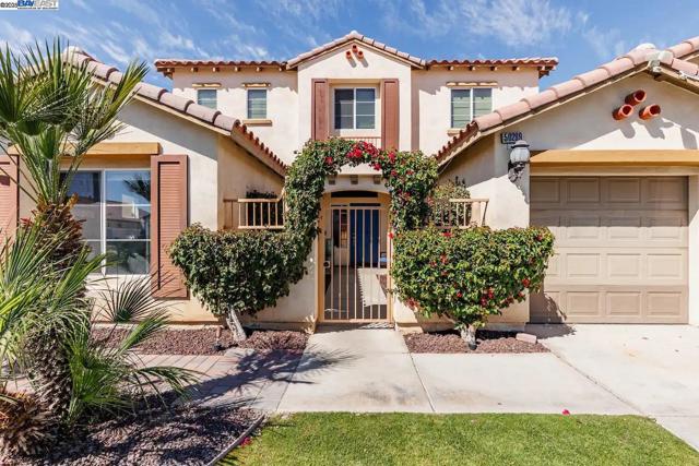 50289 San Capistrano Drive, Coachella CA: https://media.crmls.org/mediaz/03724b77-bb86-457b-be6c-3e77a8f33d04.jpg