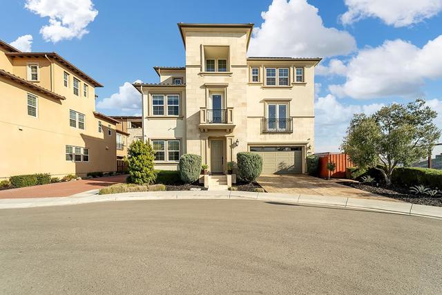 600 Thyme Way, San Ramon CA: https://media.crmls.org/mediaz/037254d4-1e73-4c62-837a-3a7ca181d271.jpg