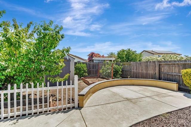 10436 Albert Drive, Stockton CA: https://media.crmls.org/mediaz/03740581-4b0a-4418-bc7c-1212bbc73a26.jpg