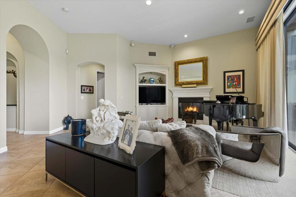 MLS #219138794DA image #19