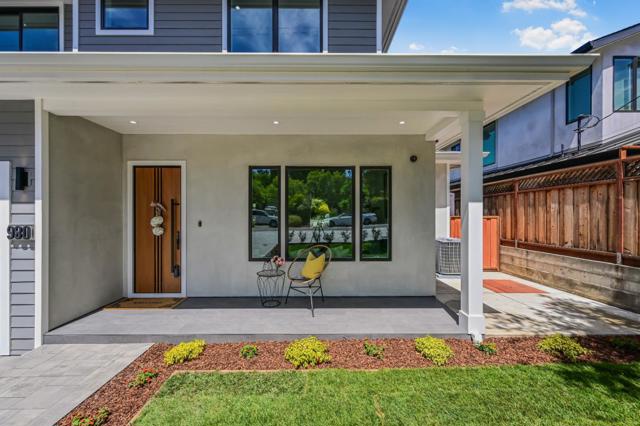 980 Lucky Avenue, Menlo Park CA: https://media.crmls.org/mediaz/037488b5-6048-4f1b-95f0-0e13088264e7.jpg
