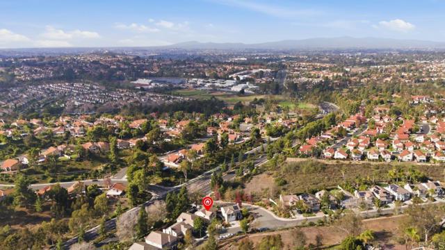 Detail Gallery Image 41 of 44 For 1959 Oxford Ct, Vista,  CA 92081 - 3 Beds | 2/1 Baths