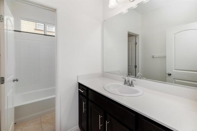 Detail Gallery Image 17 of 51 For 3722 Bergen Peak Pl, Carlsbad,  CA 92010 - 3 Beds | 2/1 Baths