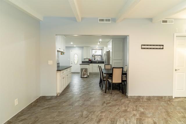 Detail Gallery Image 8 of 39 For 1611 Richandave Ave, El Cajon,  CA 92019 - 4 Beds | 2/1 Baths