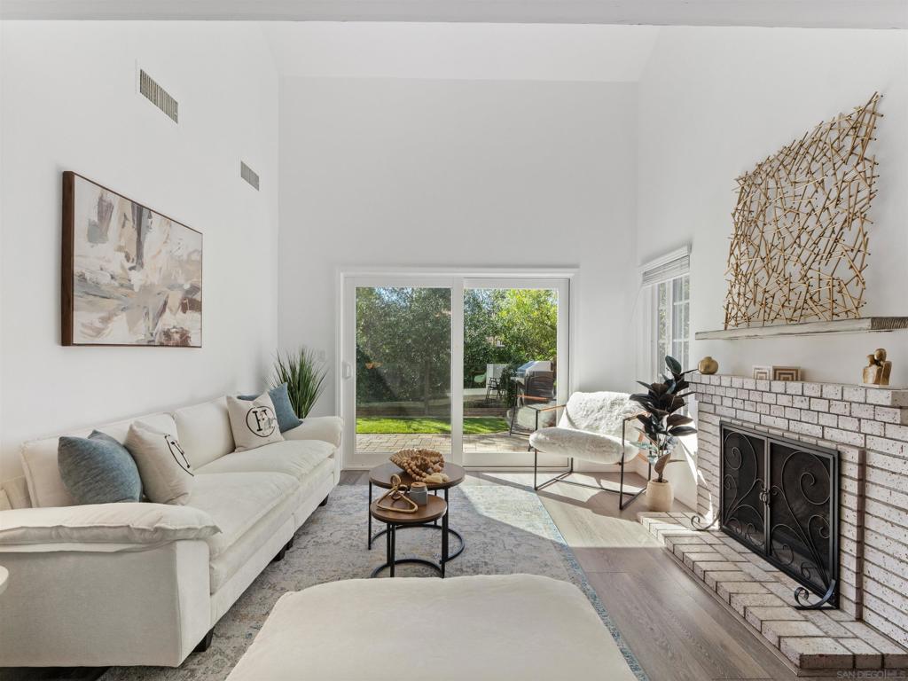2835 Hillsboro Ct - photo 2