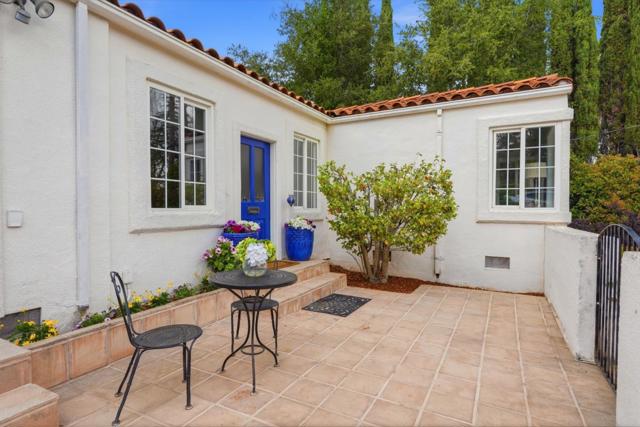 14175 Douglass Lane, Saratoga CA: https://media.crmls.org/mediaz/0375dcef-6a05-4148-b48d-84144696c459.jpg