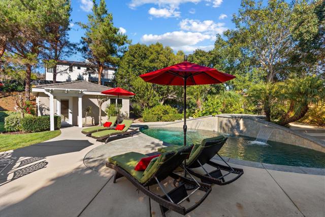 17117 Tallow Tree Lane, San Diego CA: https://media.crmls.org/mediaz/0376b4cc-dbd1-4178-8125-6b1fa73bdd8d.jpg