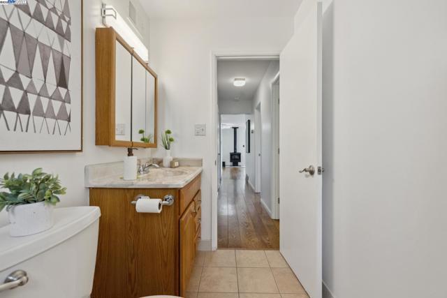30113 Treeview St, Hayward CA: https://media.crmls.org/mediaz/0376cd22-d88c-437a-adbb-3453345a0f03.jpg
