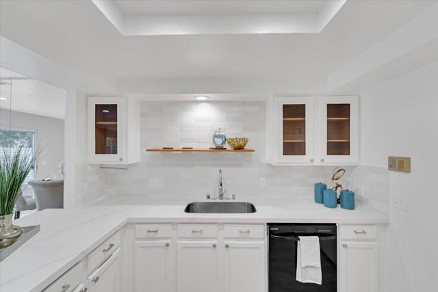 244 Rachael Place, Pleasanton CA: https://media.crmls.org/mediaz/03776cb1-79fd-4f0d-b9ce-f31eb4b34674.jpg