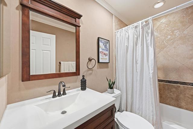 7702 Caminito Puerto, Carlsbad CA: https://media.crmls.org/mediaz/0377fc01-4e81-4617-aa96-e8e7945d5e55.jpg