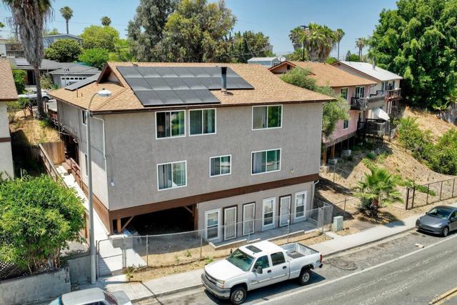 5091 Alumni Pl, San Diego CA: https://media.crmls.org/mediaz/03788608-0db3-4ec6-ac72-ee3709170098.jpg