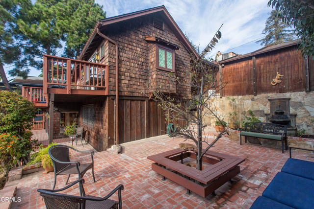 3880 Clayton W Avenue, Los Angeles CA: https://media.crmls.org/mediaz/037893c0-4ae2-4eac-a2c1-a5700daf4b8c.jpg