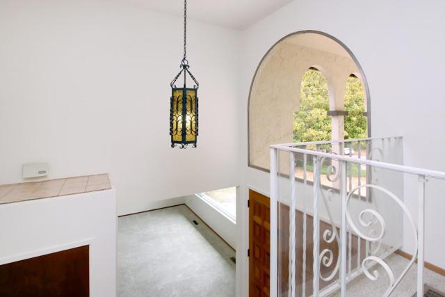 1079 Sumner Avenue, Aptos CA: https://media.crmls.org/mediaz/03794c0d-0a54-485b-b0eb-6d8620c10895.jpg