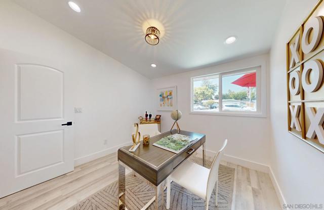 873 Towne Street, Costa Mesa CA: https://media.crmls.org/mediaz/037aa9f6-d0e5-4a4e-aae7-b90ce3c8a1b5.jpg