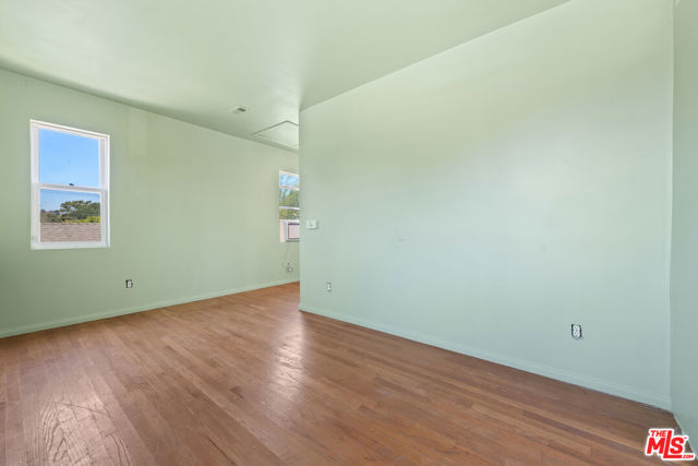 1205 Appleton Way, Venice CA: https://media.crmls.org/mediaz/037aaf18-8435-45b8-80b5-cbfb4a3af2cb.jpg