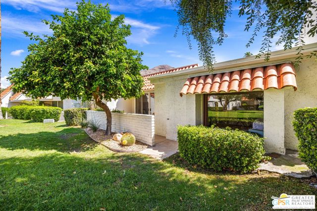 3351 Andreas Hills Drive, Palm Springs CA: https://media.crmls.org/mediaz/037b2e1e-236d-4fbf-8a4c-a5bd9b9a8854.jpg