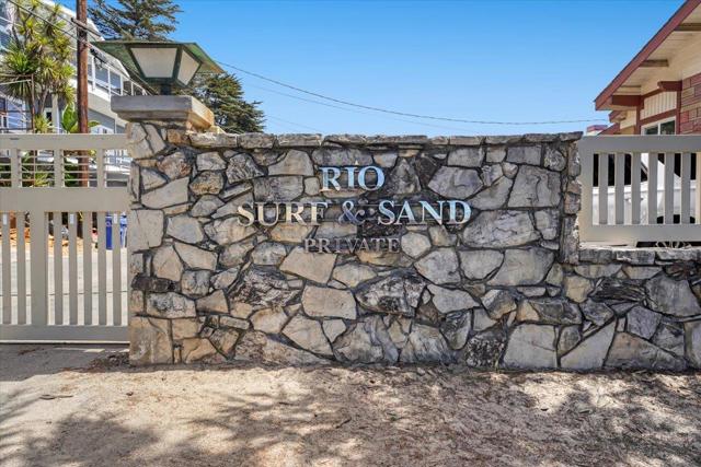 617 Beach Drive, Aptos CA: https://media.crmls.org/mediaz/037c2ce5-00e9-4fc1-b2ca-794f3cee0bab.jpg