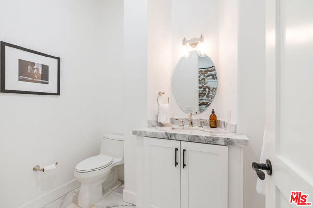 11797 CHAPARAL Street, Los Angeles CA: https://media.crmls.org/mediaz/037c51fa-79c4-4b96-854f-e5e87f793c67.jpg