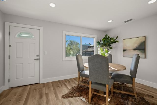 625 3rd Ave, San Bruno CA: https://media.crmls.org/mediaz/037c94cb-31ee-4547-ba7c-7334f64a56dc.jpg